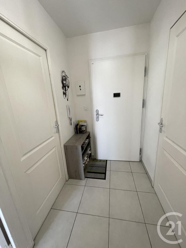 Appartement F2 à louer - 2 pièces - 42.1 m2 - VITROLLES - 13 - PROVENCE-ALPES-COTE-D-AZUR - Century 21 Jnr Immo