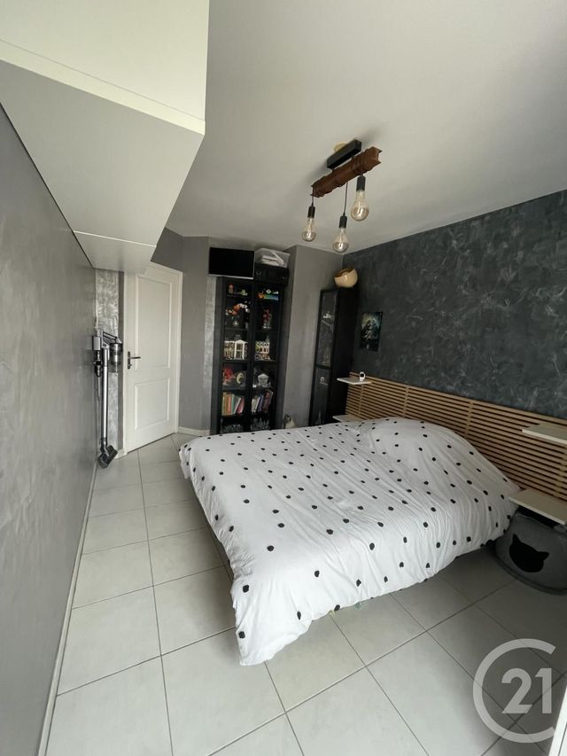 Appartement F2 à louer - 2 pièces - 42.1 m2 - VITROLLES - 13 - PROVENCE-ALPES-COTE-D-AZUR - Century 21 Jnr Immo