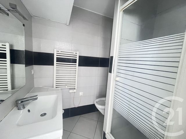 Appartement F1 à louer - 1 pièce - 28.81 m2 - MARSEILLE - 13015 - PROVENCE-ALPES-COTE-D-AZUR - Century 21 Jnr Immo