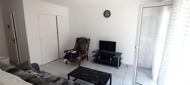 Appartement F2 à louer - 2 pièces - 39.47 m2 - MARSEILLE - 13015 - PROVENCE-ALPES-COTE-D-AZUR - Century 21 Jnr Immo