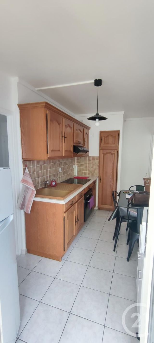Appartement F2 à louer - 2 pièces - 39.47 m2 - MARSEILLE - 13015 - PROVENCE-ALPES-COTE-D-AZUR - Century 21 Jnr Immo