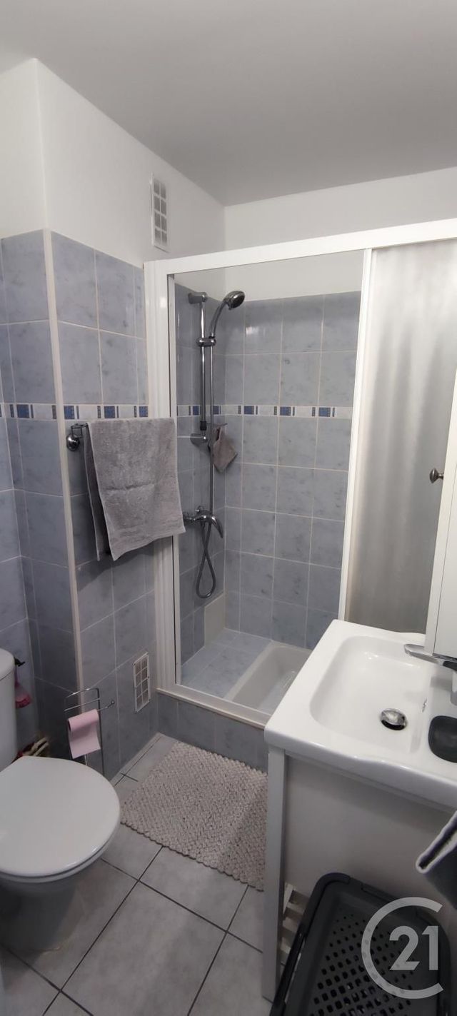 Appartement F2 à louer - 2 pièces - 39.47 m2 - MARSEILLE - 13015 - PROVENCE-ALPES-COTE-D-AZUR - Century 21 Jnr Immo