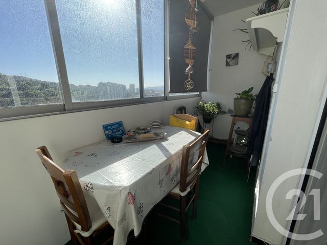Appartement T4 à vendre - 3 pièces - 72.75 m2 - MARSEILLE - 13015 - PROVENCE-ALPES-COTE-D-AZUR - Century 21 Jnr Immo