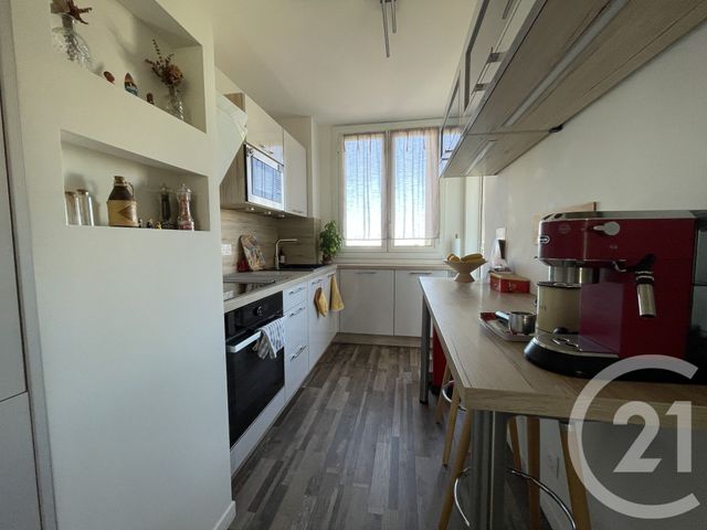 Appartement T4 à vendre - 3 pièces - 72.75 m2 - MARSEILLE - 13015 - PROVENCE-ALPES-COTE-D-AZUR - Century 21 Jnr Immo