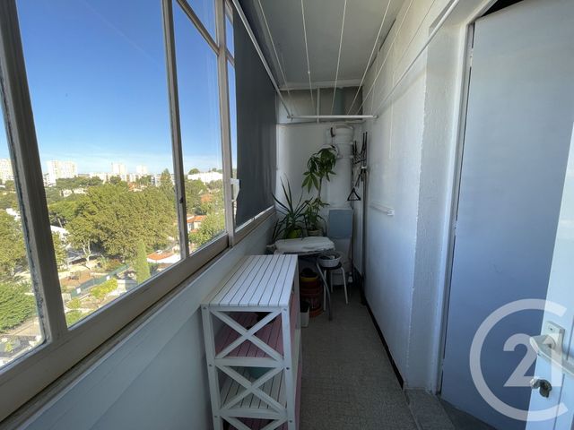 Appartement T4 à vendre - 3 pièces - 72.75 m2 - MARSEILLE - 13015 - PROVENCE-ALPES-COTE-D-AZUR - Century 21 Jnr Immo