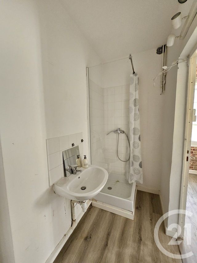 Appartement F2 à louer - 2 pièces - 31.62 m2 - MARSEILLE - 13015 - PROVENCE-ALPES-COTE-D-AZUR - Century 21 Jnr Immo