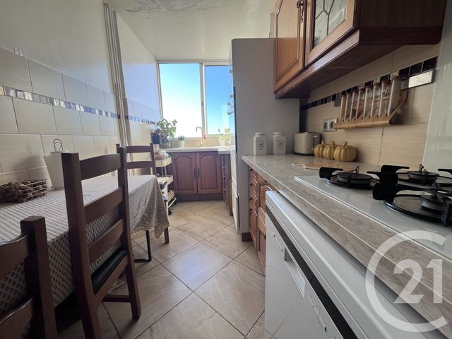Appartement T4 à vendre - 4 pièces - 84.51 m2 - MARSEILLE - 13015 - PROVENCE-ALPES-COTE-D-AZUR - Century 21 Jnr Immo