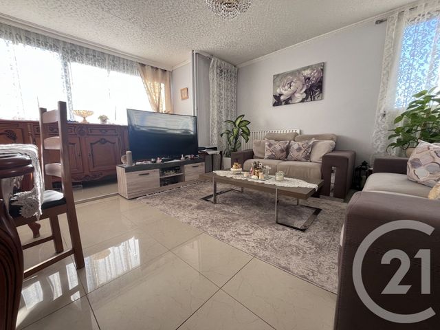 Appartement T4 à vendre - 4 pièces - 84.51 m2 - MARSEILLE - 13015 - PROVENCE-ALPES-COTE-D-AZUR - Century 21 Jnr Immo
